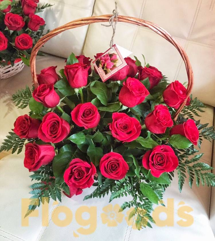 Корзина «Донна роза» за 12 311 руб.
